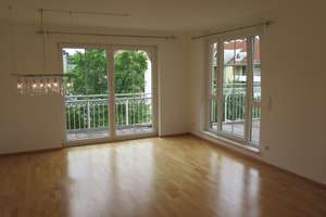 2-Zimmer-Wohnung mit Balkon, Loggia und Wintergarten in München Pasing – Karl-Hromadnik-Straße 3, 81241 Pasing, München – Vorschaubild 2