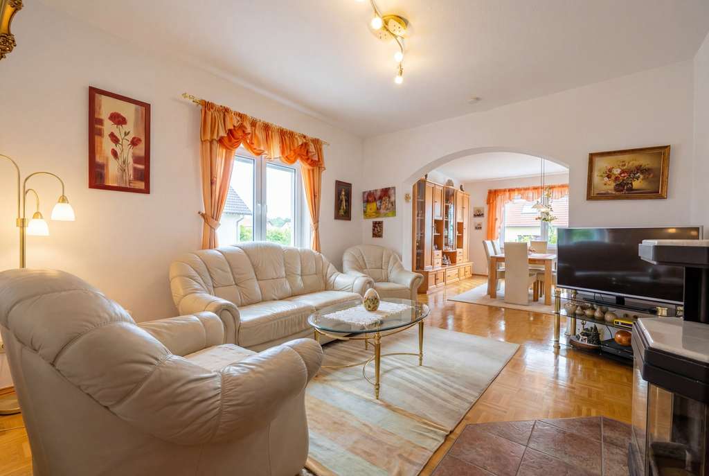 Immobilie in Kakenstorf - Ihr grünes Familienparadies in Kakenstorf mit Extra-Optionen - Bild 1