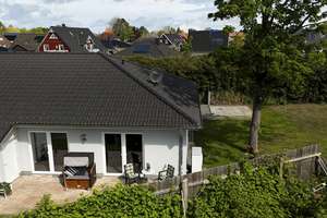 OSTSEE-KAUF / KfW-55-Bungalow mit Fußbodenheizung – komfortables Wohnen auf einer Ebene – Die vollständige Adresse der Immobilie erhältst du vom Anbieter., 23775 Großenbrode – Vorschaubild 8