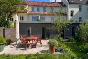 Außergewöhnliches Familienhaus mit Remise, großem Garten und vielfältigen Nutzungsmöglichkeiten