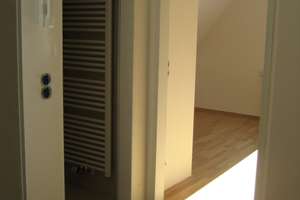 **Sendling**möblierte 2,5-Zimmer DG-Wohnung mit offener Küche**EBK **Duschbad**Keller** – Hofmannstr. 20, 81379 Obersendling, München – Vorschaubild 11
