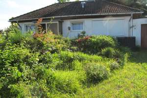 Einfamilienhaus auf großem Grundstück in ruhiger Hanglage von Altenholz – Die vollständige Adresse der Immobilie erhältst du vom Anbieter., 24161 Altenholz – Vorschaubild 1
