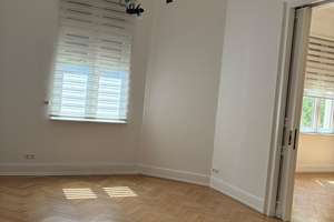***Altbaucharme*** Großzügige  4-Zimmer-Altbauwohnung | 129 m² | Wiesbaden – Kaiser-Friedrich-Ring 56, 65185 Mitte, Wiesbaden – Vorschaubild 10