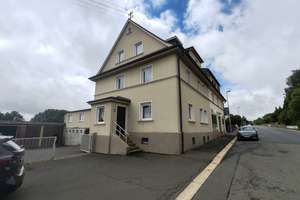 Wohnhaus in Helmbrechts – Die vollständige Adresse der Immobilie erhältst du vom Anbieter., 95233 Helmbrechts – Vorschaubild 2