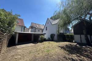 Ruhig und sonnig, renovierungsbedürftig- Toller gr. Garten + 56 qm ausbaubares DG!  + ZUSATZGEBÄUDE – Die vollständige Adresse der Immobilie erhältst du vom Anbieter., 70435 Zuffenhausen-Mitte, Stuttgart – Vorschaubild 4