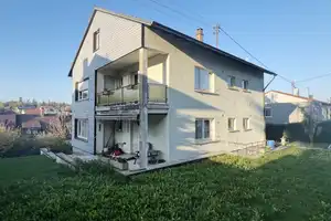 Zweifamilienhaus in Top-Lage – Garage, Terrasse, Balkon & Garten! Provisionsfrei! – Karlsruhe – Vorschaubild 2