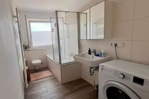 Tolle Wohnung mit Küche und Balkon in Mögeldorf – Die vollständige Adresse der Immobilie erhältst du vom Anbieter., 90482 Mögeldorf, Nürnberg – Vorschaubild 2