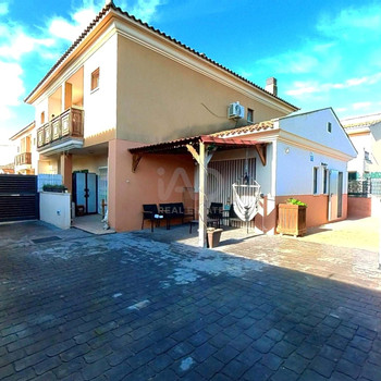 Objekt zum Verkauf in Santa Oliva