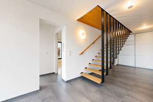 Zeitlose Architektur – exklusives Architektenhaus mit Panoramablick – Die vollständige Adresse der Immobilie erhältst du vom Anbieter., 60388 Bergen-Enkheim, Frankfurt am Main – Vorschaubild 7