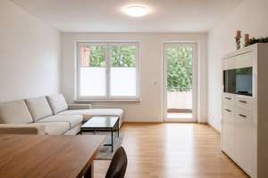 Dachgeschosswohnung mit Balkon und Pkw-Stellplatz in Westerstede - zentrale Wohnlage – Die vollständige Adresse der Immobilie erhältst du vom Anbieter., 26655 Westerstede – Vorschaubild 3