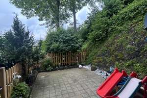 Attraktive Kapitalanlage: Vermietete 3-Zimmer-Wohnung mit Terrasse & Hobbyraum