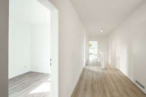 Sonnige 3,5-Zimmer mit Süd-Ost-Balkon, 25 m²-Hobbyraum und TG-Option in ruhiger Lage – Die vollständige Adresse der Immobilie erhältst du vom Anbieter., 22159 Farmsen-Berne, Hamburg – Vorschaubild 18