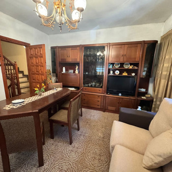 Atemberaubendes Eckreihenhaus zu verkaufen, 3 Schlafzimmer, Garage und unverbaubarer Ausblick. Ideal