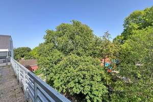 CHARMANTE 2-RAUM DACHGESCHOSSWOHNUNG IN KÖLN MÜNGERSDORF - DACHTERRASSE - AUFZUG - BLICK INS GRÜNE – Die vollständige Adresse der Immobilie erhältst du vom Anbieter., 50933 Müngersdorf, Köln – Vorschaubild 13