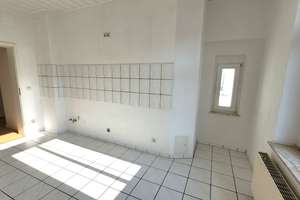 Bernsdorf * 3 Zimmer nahe Technischen Universität * Balkon * Frei – Vettersstraße 76, 9126 Bernsdorf, Chemnitz – Vorschaubild 1