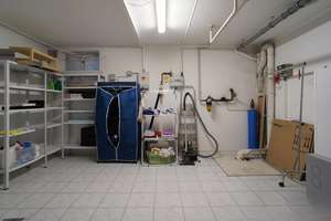 Doppelhaushälfte Wiesbaden-Nordenstadt mit 2 Stellplätzen, Balkon und kleinem Garten (Erbpacht) – Rüsselgasse 3B, 65205 Nordenstadt, Wiesbaden – Vorschaubild 2