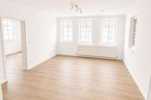 Top-moderne & zentrale 3-Zimmer-Wohnung in Hechingen – Die vollständige Adresse der Immobilie erhältst du vom Anbieter., 72379 Hechingen – Vorschaubild 2
