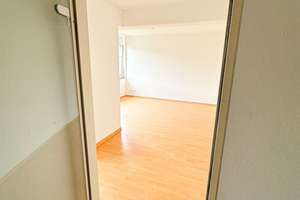 Zwei-Zimmer-Wohnung mit viel Tageslicht im 3. Stock – Halberstadt – Richard-Wagner-Straße 41, 38820 Halberstadt – Vorschaubild 4