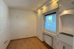 Modernisierte 3- Zimmerwohnung mit Balkon in Kohlscheid – Klosterstraße 112, 52134 Herzogenrath – Vorschaubild 4