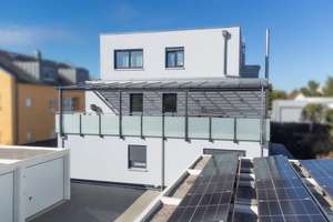 Sofort frei! Neuwertig! XXL-Balkon, Photovoltaik mit Speicher, zwei Garagen, Einbauküche, Smart-Home – 85049 Friedrichshofen-Hollerstauden, Ingolstadt – Vorschaubild 3