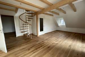Gehobene 2,5-Zimmer-Galeriewohnung in der Grünen Mitte von Regensburg – Wilhelm-Raabe-Str. 12, 93051 Kumpfmühl-Ziegetsdorf-Neuprüll, Regensburg – Vorschaubild 2