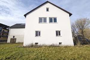 Historischer Vierseitenhof mit viel Potenzial und großzügigem Grundstück – Die vollständige Adresse der Immobilie erhältst du vom Anbieter., 4779 Wermsdorf – Vorschaubild 2