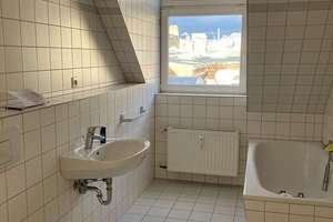 Berlin-Friedrichshain  Dachgeschoß 2 Zimmer mit Terrasse  zu verkaufen – Die vollständige Adresse der Immobilie erhältst du vom Anbieter., 10249 Friedrichshain, Berlin – Vorschaubild 5