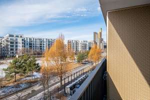 Geschmackvoll neu möblierte Wohnung mit Balkon zum Park am Gleisdreieck – Schöneberger Ufer 5c, 10785 Kreuzberg, Berlin – Vorschaubild 3
