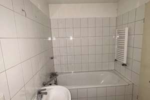 Zentrale Eigentumswohnung in Wiesdorf mit Garten und Tiefgaragenstellplatz – Carl-Leverkus-Straße 31a, 51373 Wiesdorf, Leverkusen – Vorschaubild 8