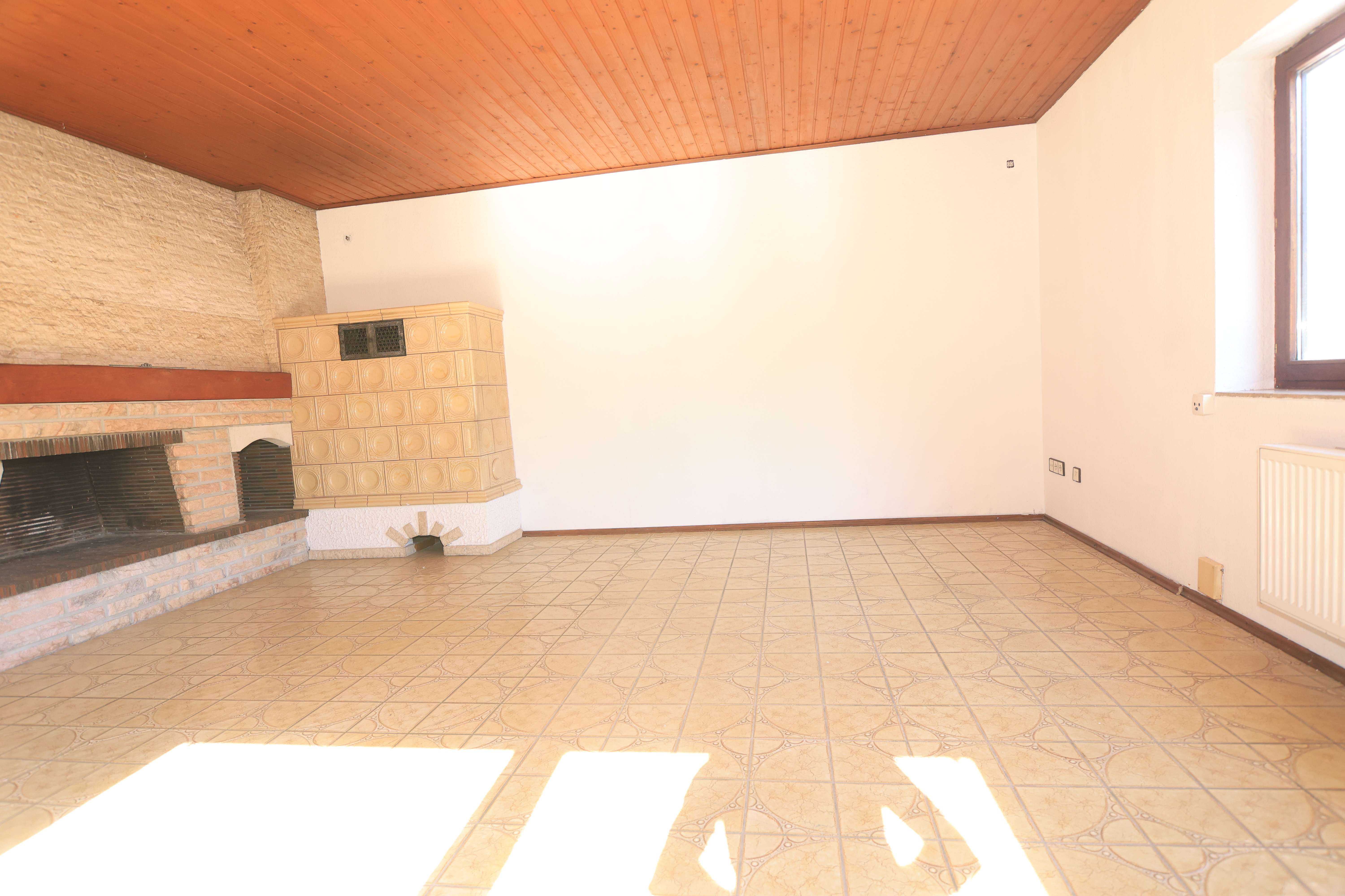 Immobilie in Rimbach - *bezugsfrei* lichtdurchflutet, offener Wohn-Essbereich und toller Schnitt - Wohnen und Arbeiten - Bild 3