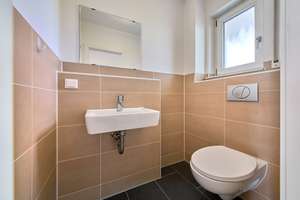 PET FRIENDLY 2011 DUPLEX HOUSE! 
approx. 165 m², 4.5-Room, 3.5-Bed, 2.25-Bath, Garage and Parking – Die vollständige Adresse der Immobilie erhältst du vom Anbieter., 65205 Erbenheim, Wiesbaden – Vorschaubild 9