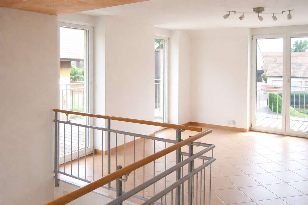 Immobilie in Neuenstadt am Kocher - Traum für Autoliebhaber: Einfamilienhaus mit großzügiger Garage - Bild 3