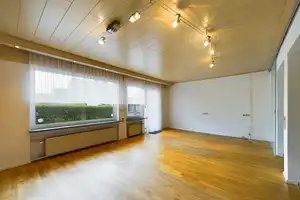Gepflegtes Einfamilienhaus mit Platz für die ganze Familie | Große Doppelgarage, EBK & neues Bad – Heilbronn (Kreis) – Vorschaubild 8