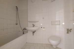-2-Raum Wohnung mit Balkon zum Wohlfühlen- – Breiter Weg 36, 39104 Altstadt, Magdeburg – Vorschaubild 6
