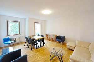 Helle 2-Zimmer-Wohnung mit Balkon in zentraler Bestlage
