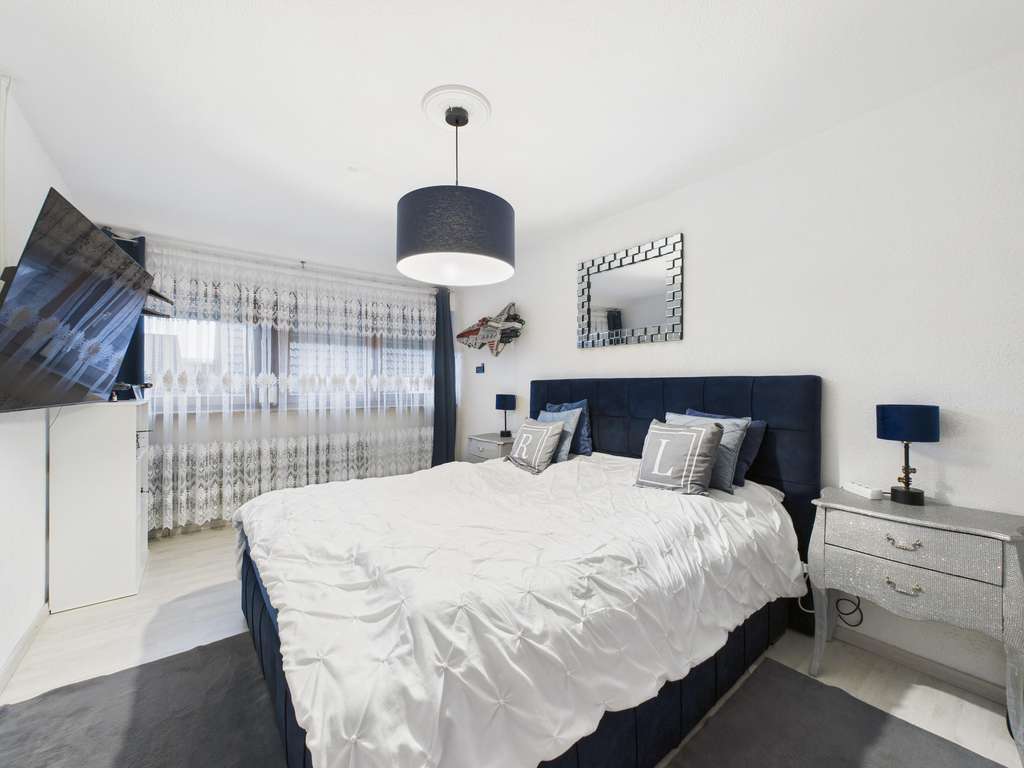 Immobilie in Waldenbuch - Stilvolle 5-Zimmer-Maisonette in Waldenbuch - Bild 4