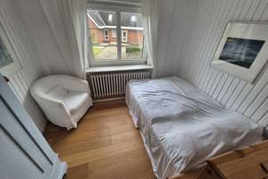Amrumer Liebhaberstück in Bestlage Norddorf: Freistehendes Friesenhaus mit Charme, Kamin, Meerblick – Ual Saarepswai 26, 25946 Norddorf auf Amrum – Vorschaubild 38