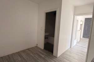 Gut angebundene und gemütliche 2-Zi-Whg (mit Balkon) – Die vollständige Adresse der Immobilie erhältst du vom Anbieter., 29221 Celle – Vorschaubild 4