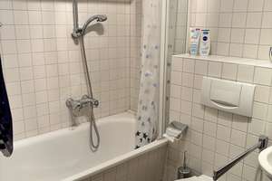 Große,  attraktive 1-Zimmer-Wohnung mit Balkon in Berlin-Weißensee – bezugsfrei! – Falkenberger Str. 35b, 13088 Weißensee, Berlin – Vorschaubild 9