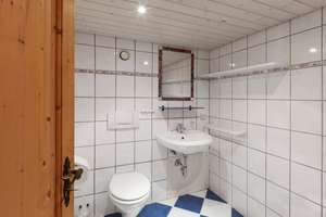 Reihenmittelhaus mit Garten, Sauna und Außenstellplatz in Weilimdorf – Die vollständige Adresse der Immobilie erhältst du vom Anbieter., 70499 Weilimdorf (Ortsteil), Stuttgart – Vorschaubild 13