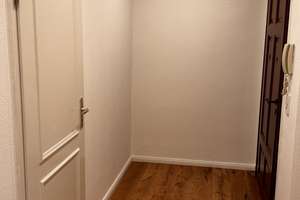 "Über den Dächern Leipzigs: Freie Wohnung im 3. OG mit Balkon & neuem Parkett" – Dimpfelstraße 47, 4347 Schönefeld-Abtnaundorf, Leipzig – Vorschaubild 6