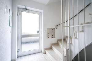 Gepflegte und helle 2,5 Zimmer-Wohnung mit Balkon und Stellplatz im Dellviertel in Duisburg ! – Die vollständige Adresse der Immobilie erhältst du vom Anbieter., 47051 Dellviertel, Duisburg – Vorschaubild 3