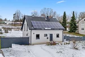 Bezugsfertiger Neubau! Energieeffizientes Einfamilienhaus in ruhiger Lage mit großem Garten – Die vollständige Adresse der Immobilie erhältst du vom Anbieter., 95473 Creußen – Vorschaubild 3