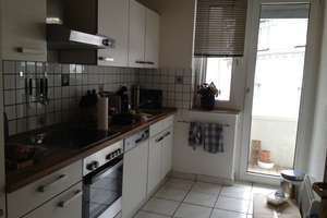 Helle, moderne DG-Wohnung, zentral gelegen, Einbauküche, Balkon, Klimaanlage! – Steeler Str. 226, 45138 Huttrop, Essen – Vorschaubild 7