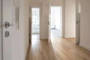 Charmante 2-Zimmer-Altbauwohnung mit stilvollem Flair und individuellem Charakter. – Die vollständige Adresse der Immobilie erhältst du vom Anbieter., 1139 Trachau, Dresden – Vorschaubild 2