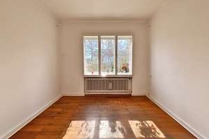 Attraktives 3-Familienhaus – solides Investment mit Entwicklungspotenzial – Die vollständige Adresse der Immobilie erhältst du vom Anbieter., 28211 Gete, Bremen – Vorschaubild 4