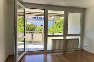 Großzügig, gut geschnittene, sehr gepflegte 4,5-Zi.ETW inkl. TG-Platz und EBK in saniertem 3-FH – Die vollständige Adresse der Immobilie erhältst du vom Anbieter., 70372 Kurpark, Stuttgart – Vorschaubild 2