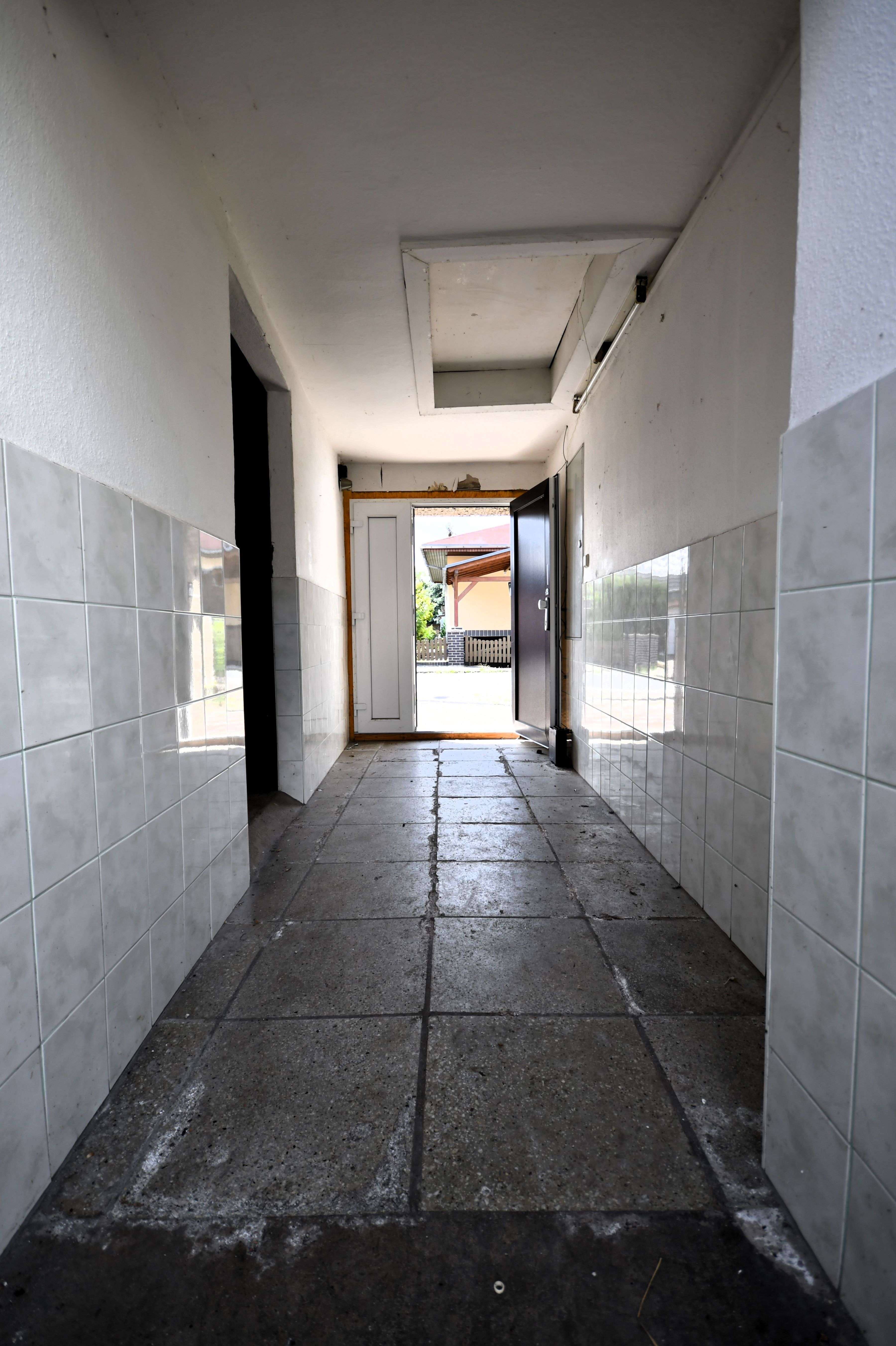 Doppelhaushälfte mit großem Garten und viel Sanierungspotenzial, Dessau Roßlau – Bild 3