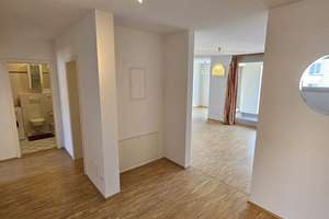 Leerstehende 4-Zimmer-Wohnung mit idealem Grundriss & West-Balkon – Die vollständige Adresse der Immobilie erhältst du vom Anbieter., 81829 Messestadt Riem, München – Vorschaubild 3