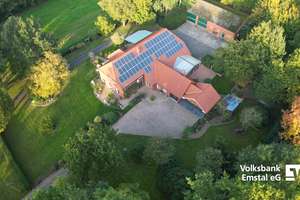 Ein Hof, zwei Zuhause und viel Grün: Resthof mit Einliegerwohnung in Sustrum-Moor! – Die vollständige Adresse der Immobilie erhältst du vom Anbieter., 49762 Sustrum – Vorschaubild 2